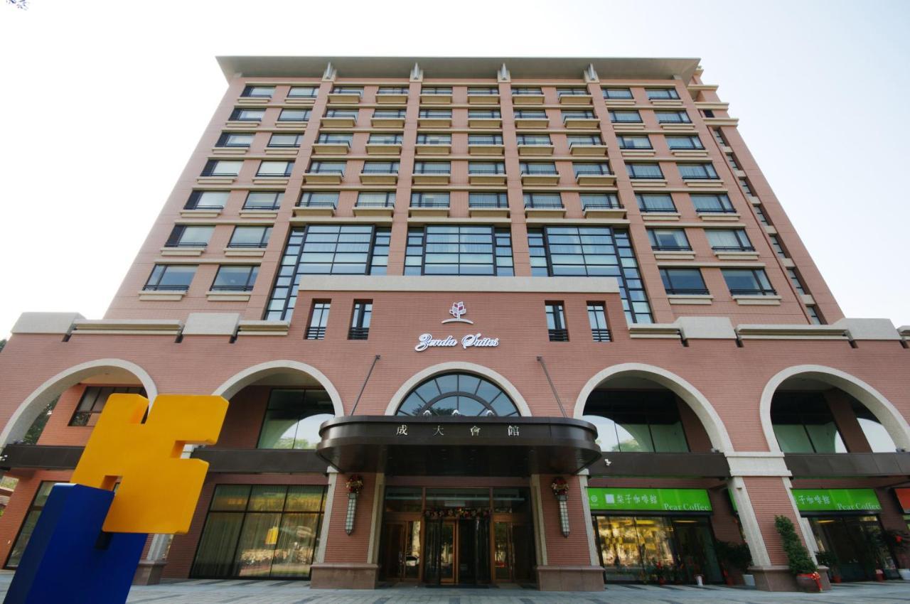 Academy Hotel Tainan Exterior photo